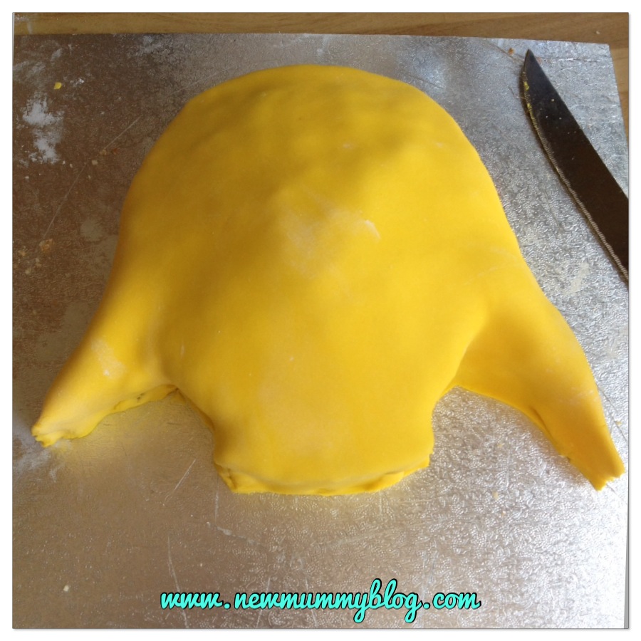 How to make an Easter Chick Cake How to Make a Cake