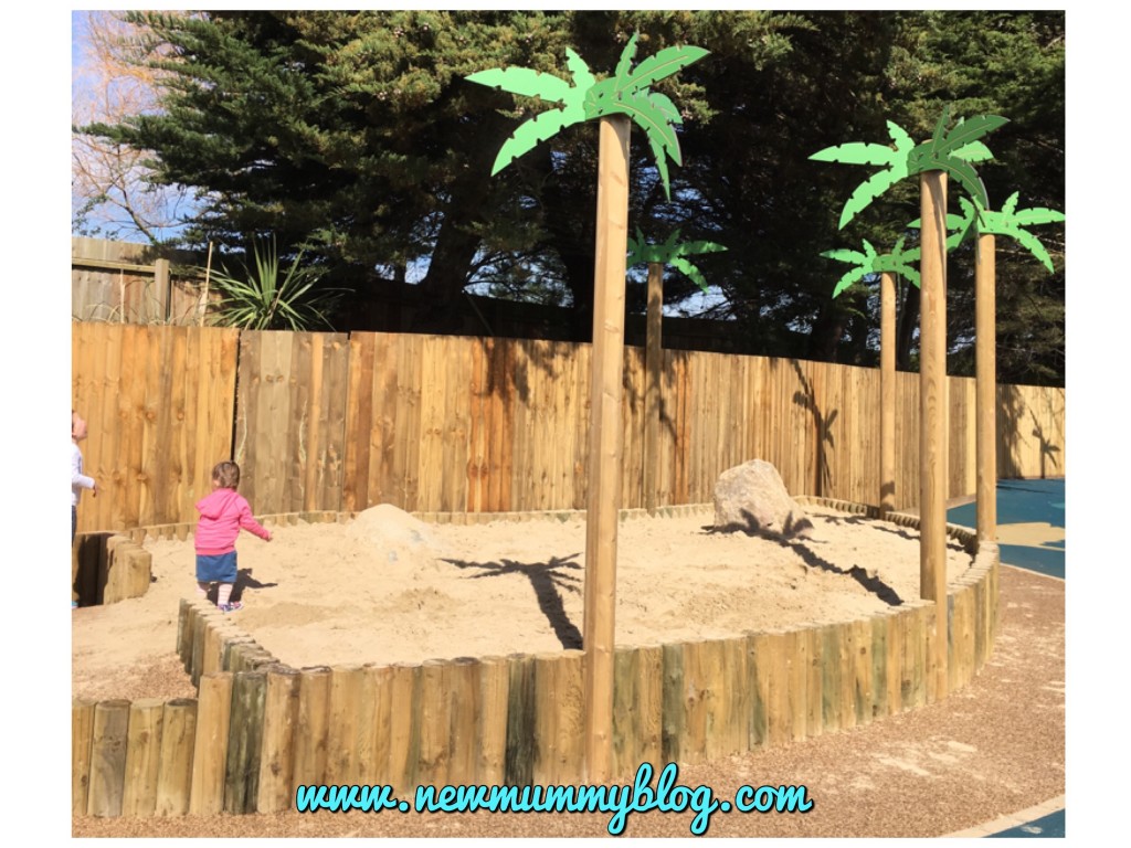 Weymouth Sea Life Adventure Park - Caribbean Cove play park days out Hampshire huge sandpit