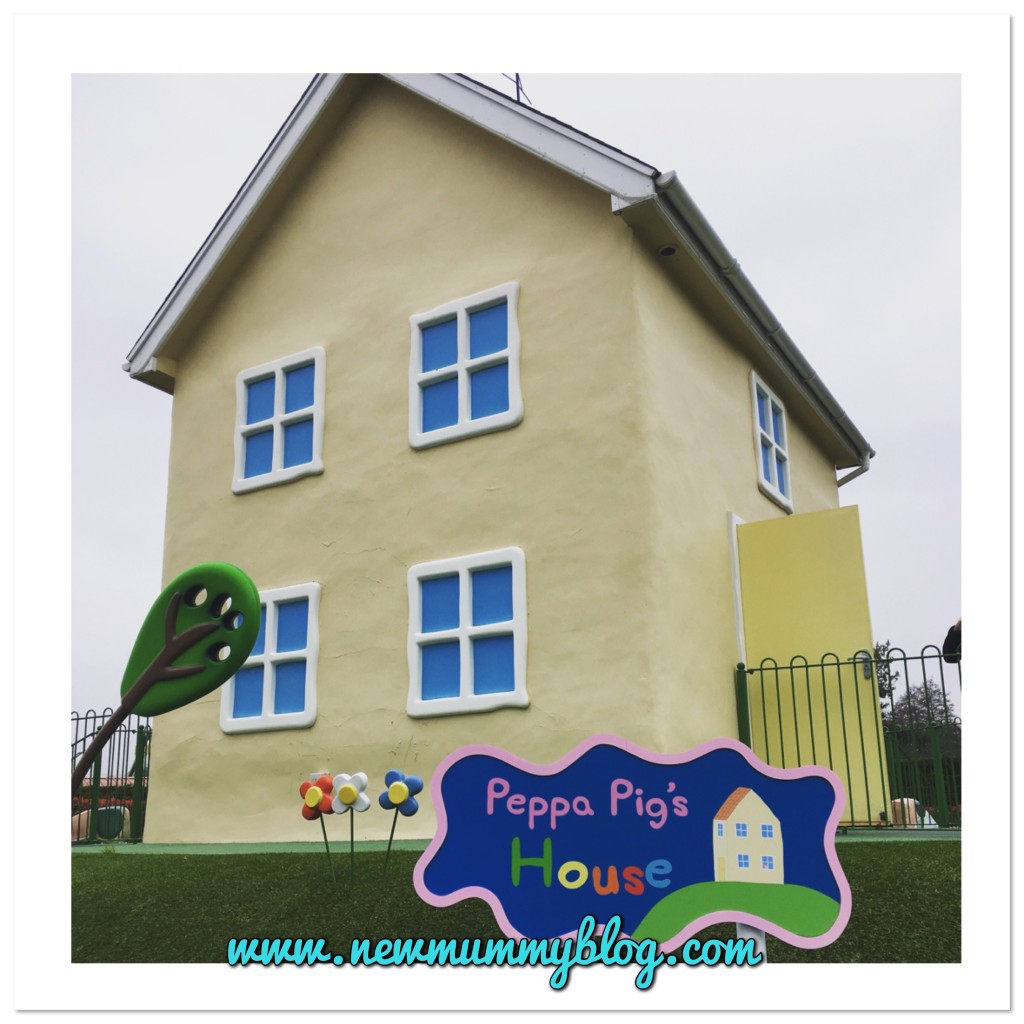 Visiting Peppa Pig World with 2 year old review - visiting Peppa Pig's house on a day out at Paultons Park near Southampton 